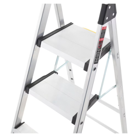 Gorilla - Ladder 5.5 FT 1001539153 - 1/1EA