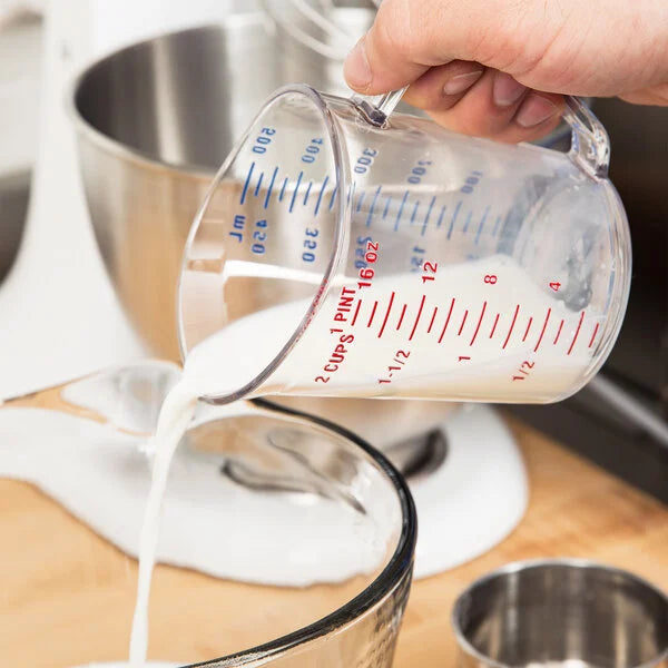 Cambro - 2 cup Measurer 50MCCW135 - 1/1EA