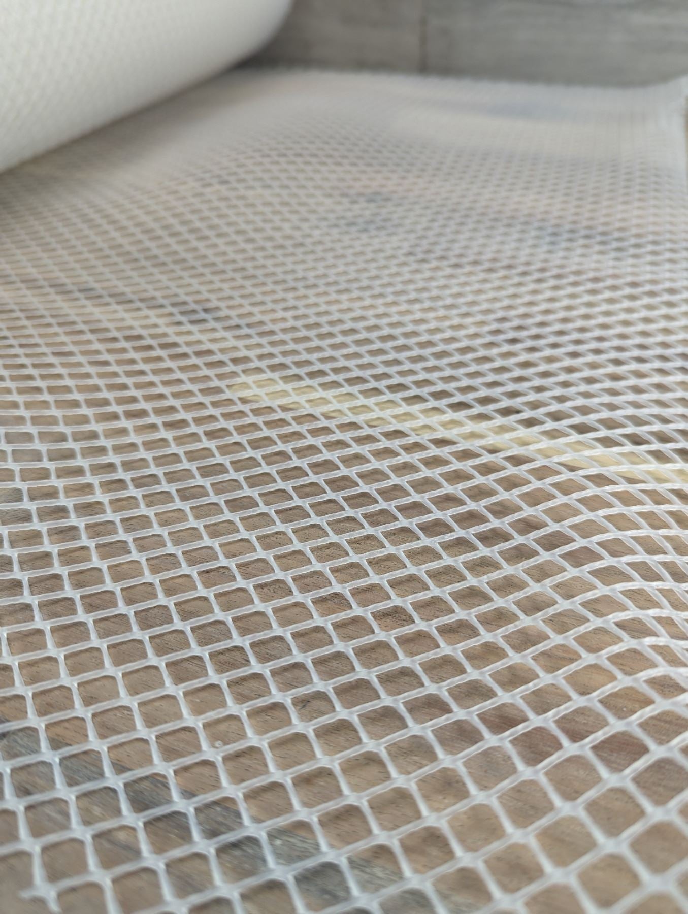 Johnson Rose Bar Liner Mat White 7750