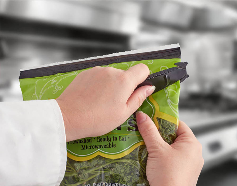 Chef Master Safety Box Cutter 90240 1/1EA