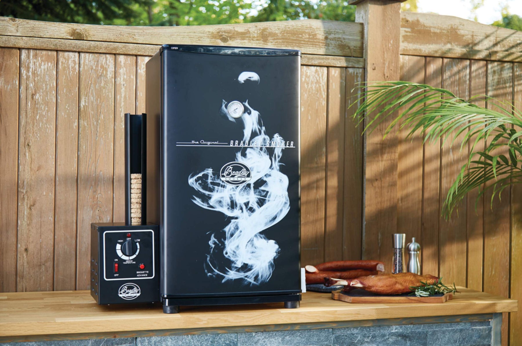 Bradley - The Original 4 Rack Smoker 76L BS611 - 1/1EA