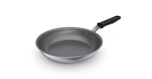 Vollrath Wear-Ever 8" Aluminum Fry Pan Nonstick and Silicone Handle 672208