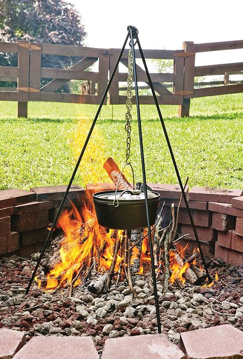 Lodge 6qt Pre-Seasoned Camp Dutch Oven L12C03