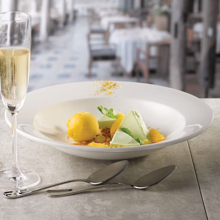 Churchill - Rimmed Bowl, 9-3/4