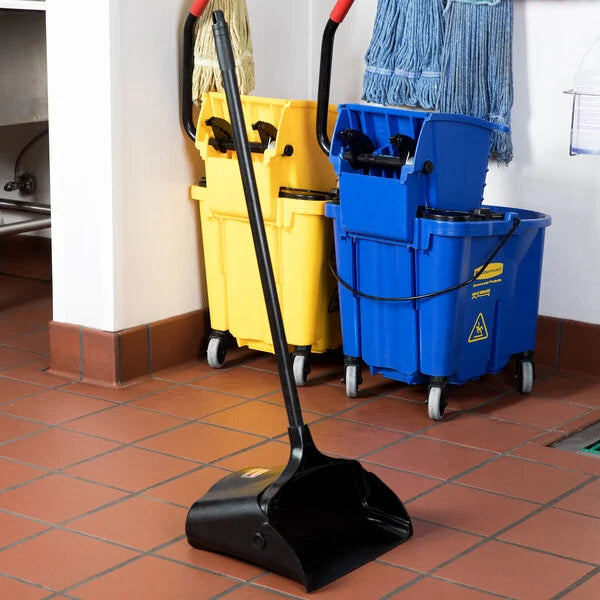 Rubbermaid Executive Series - Dust Pan Lobby Pro Plastic Upright FG253100BLA - 1/1EA*