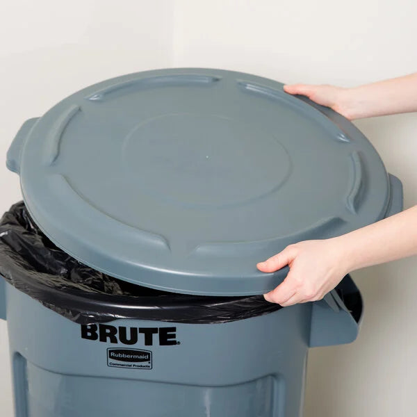 Brute Lid 32 Gal Grey FG263100GRAY