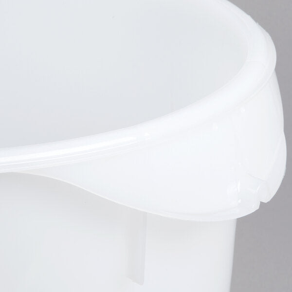 Rubbermaid 22qt Round Storage Container FG572800WHT 1/1EA