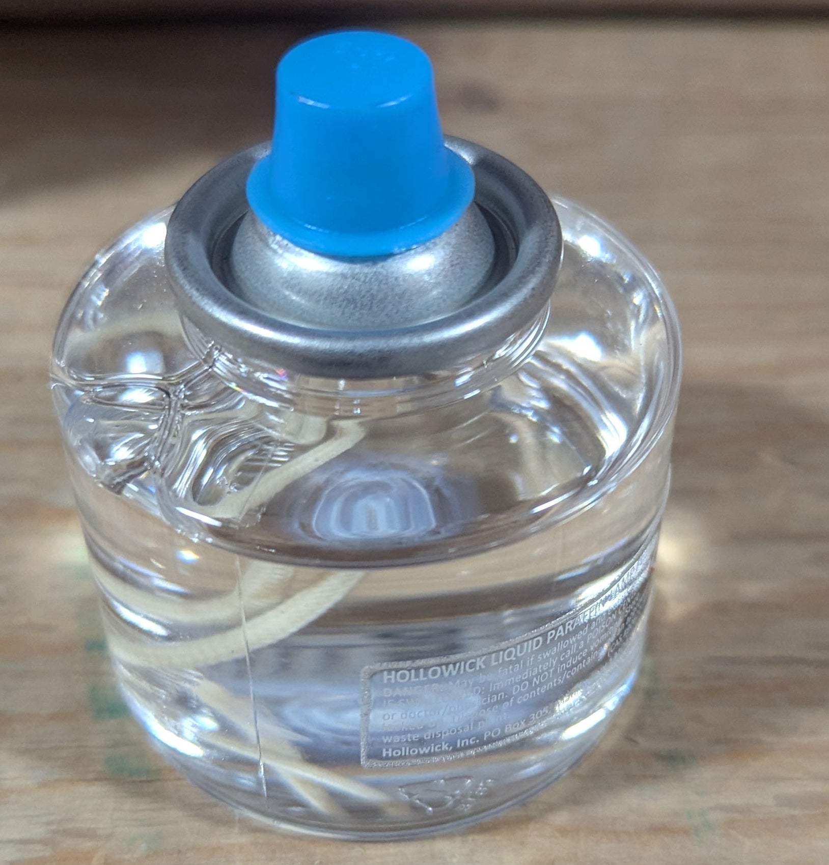 Hollowick Disposable Liquid Candles 2”x2 ¼” (26 HR Burn) HD26 1/1EA