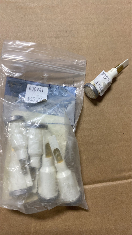 Bloomfield Equivalent Signal Light; 1/2" Green 125V 8718-31 1/1EA*