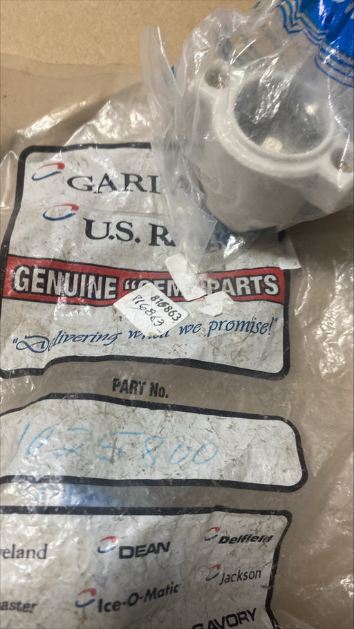 Garland Lamp Socket, Porcelain 1025800 1/1EA*