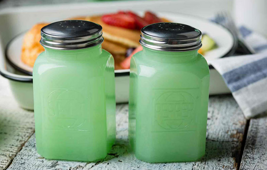 TableCraft - Range Salt Shaker, 6 oz, Jadeite Glass-HJ800S