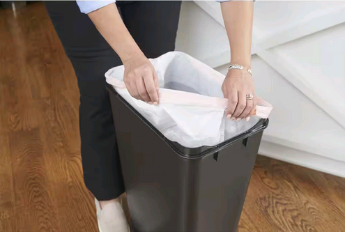 Rubbermaid - Waste Basket, Swing Top, Black 47L 2170117 - 1/1EA