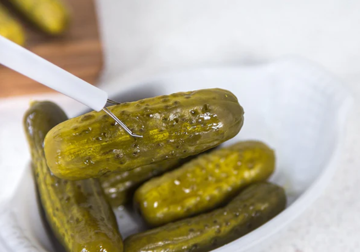 Faire Pickle Picker - 6823