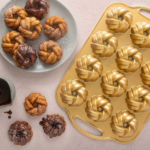Nordic Briaded Mini Bundt Pan 60084