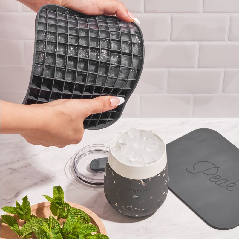 Danesco ICE TRAY WITH LID, SILICONE WP72008CH