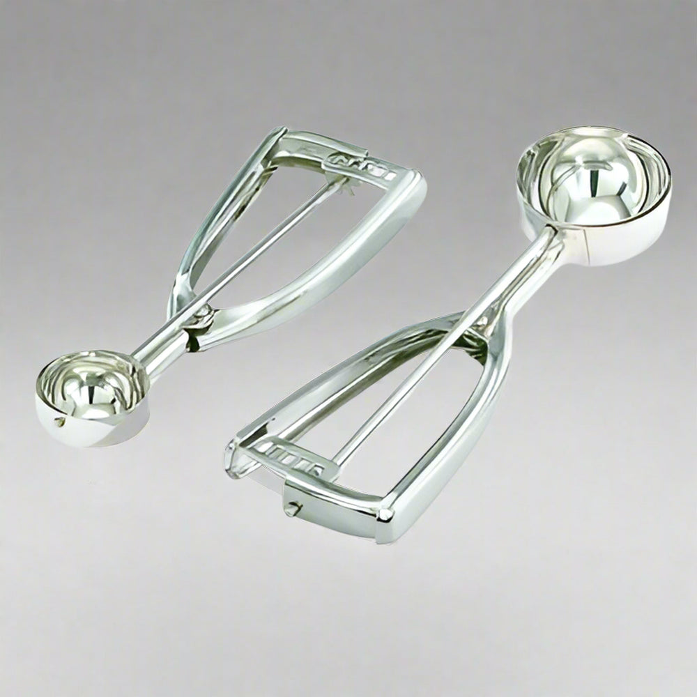 Vollrath0.56oz #60 Stainless Steel Squeeze Handle Disher 47159