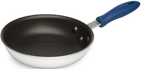 Browne® Thermalloy 10" Heavy Weight Aluminum Non-Stick Fry Pan - 5814830 on white background