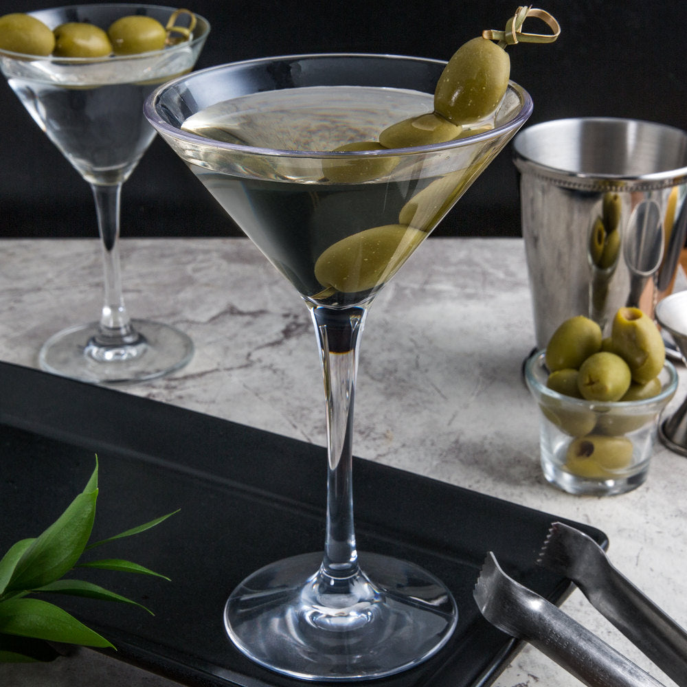 Libbey Vina 8 oz. Martini Glass 7512 on white background